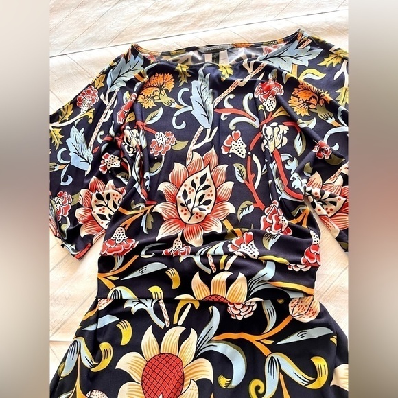 BCBGMAXAZRIA TROPICAL FLORAL VACATION MINI DRESS - Picture 2 of 4